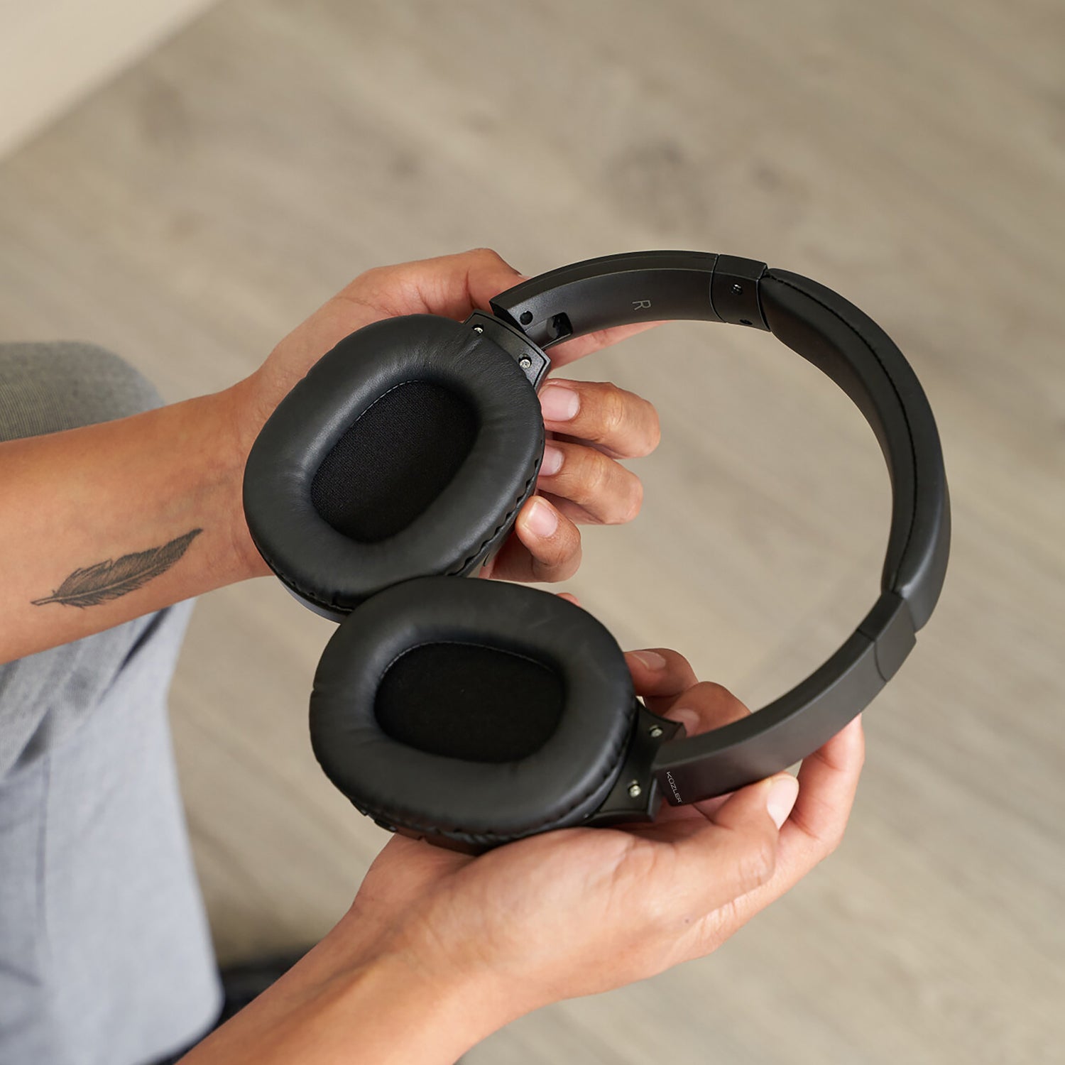 Audífono Over-ear Bluetooth 12 horas STARK-101